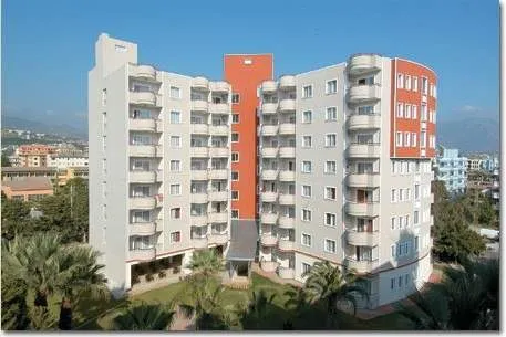 Banana Hotel 4*