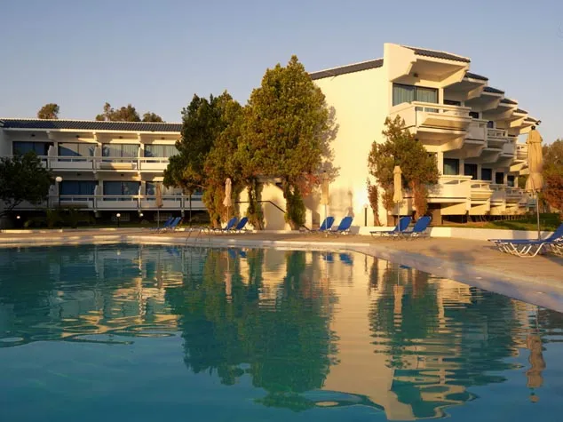 Lomeniz Blue Hotel 3*+