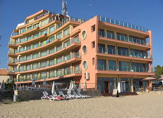 Sunny Bay Apart Hotel 3*
