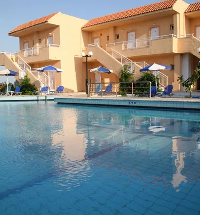 Lavris Hotel & Bungalows 4*