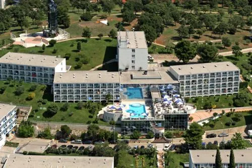 Laguna Grand Vista 3*