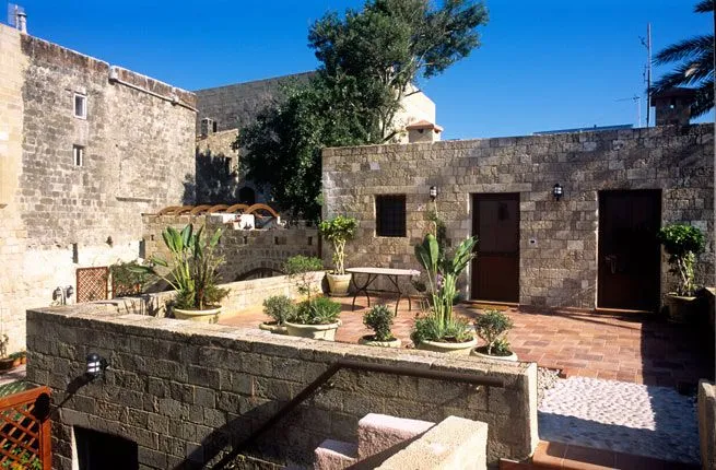 Avalon Boutique Hotel 4*