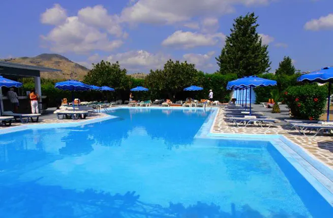 Loutanis Hotel 2*