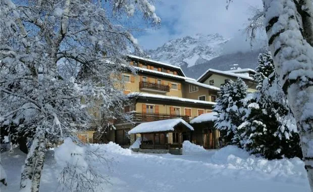 Meuble Sci Sport Hotel 2*