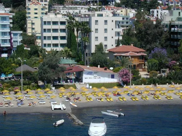 Amos Hotel 3*