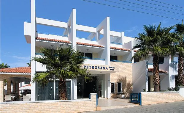Petrosana Aparthotel 3*