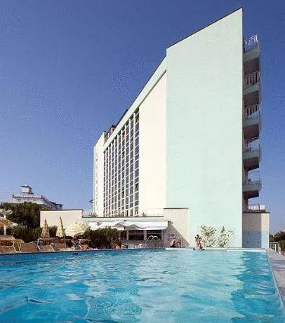 Nember & Garden 3*