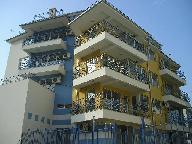 Family Villa 2*