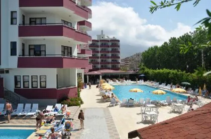 Club Hotel Ulaslar 4*