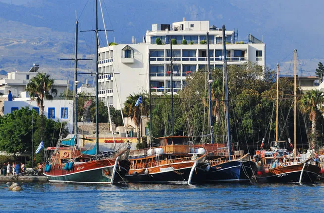 Alexandra Hotel 4*