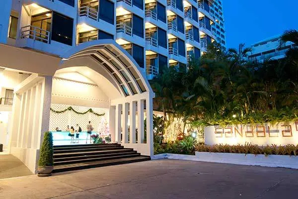 Sandalay Resort 3*