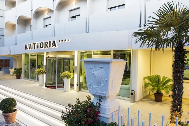 Vittoria 4*