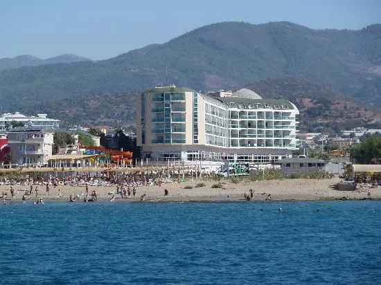 Hedef Beach Resort & Spa 5*