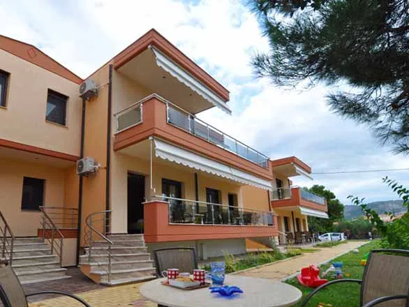 Sissys Villas Potos Apt