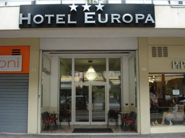 Europa 3*