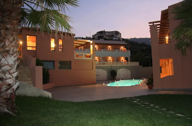 Anatoli Apartments 2*