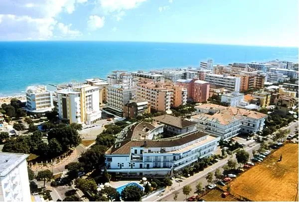 Alexander 3*