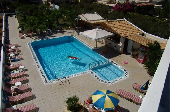 Elpida Apartments 2*