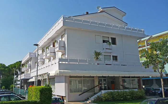 Pigalle 3*