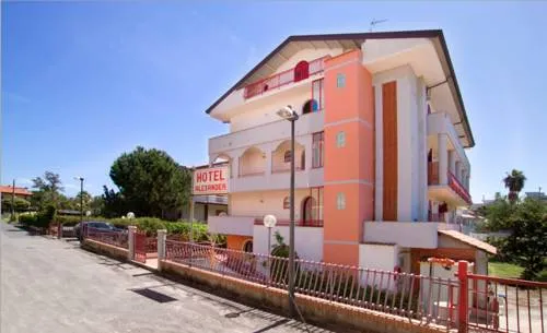 Alexander Hotel 3*
