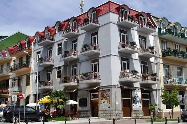 Irise Batumi 3*