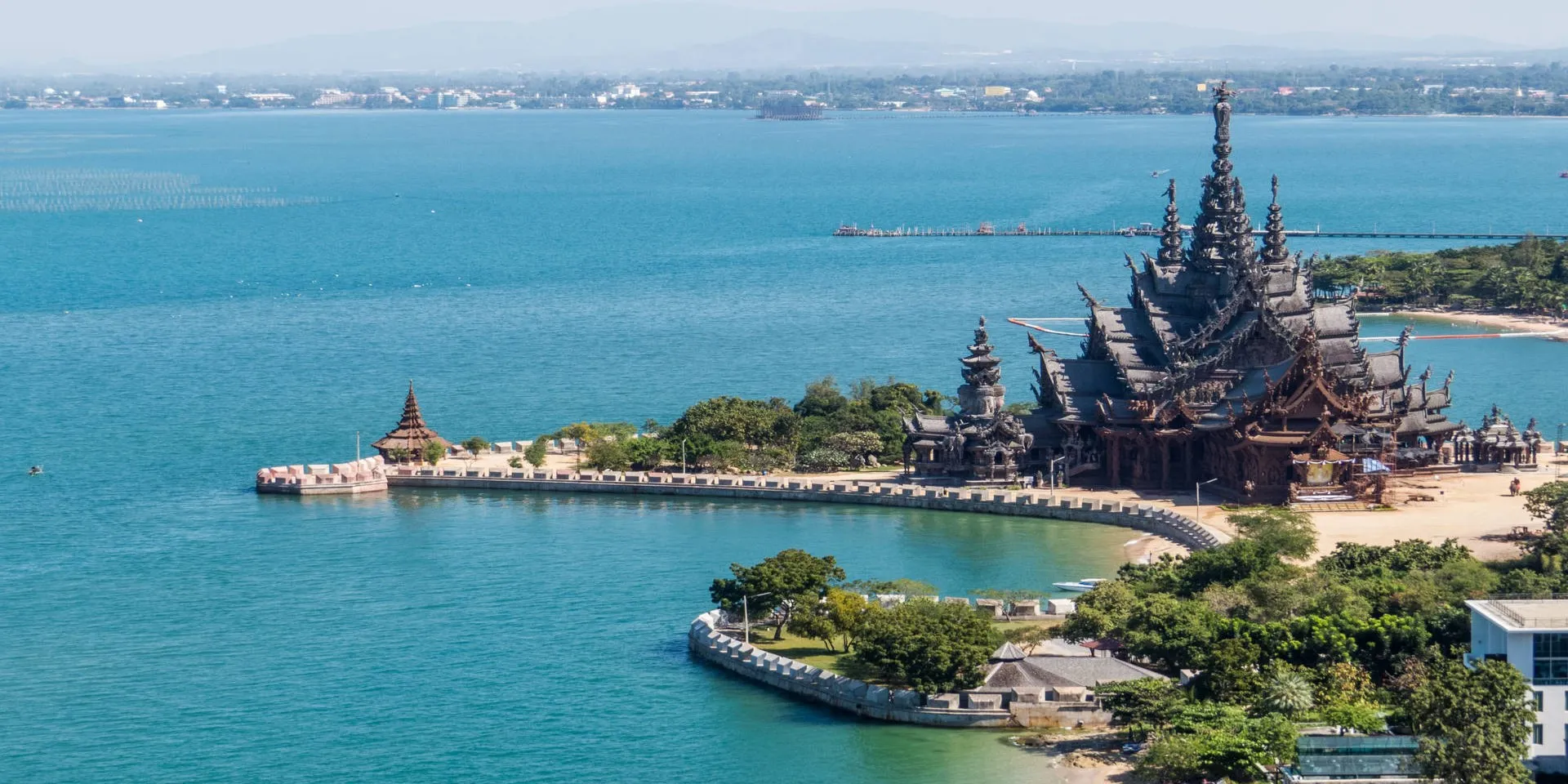 Sanctuary-of-Truth-Pattaya-1.jpg