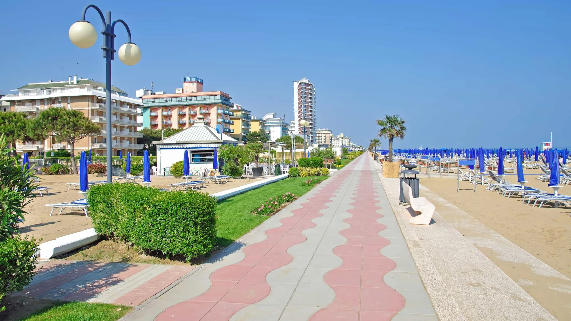 beste-reistijd-lido-di-jesolo-italie-2400x1350 (1).jpg