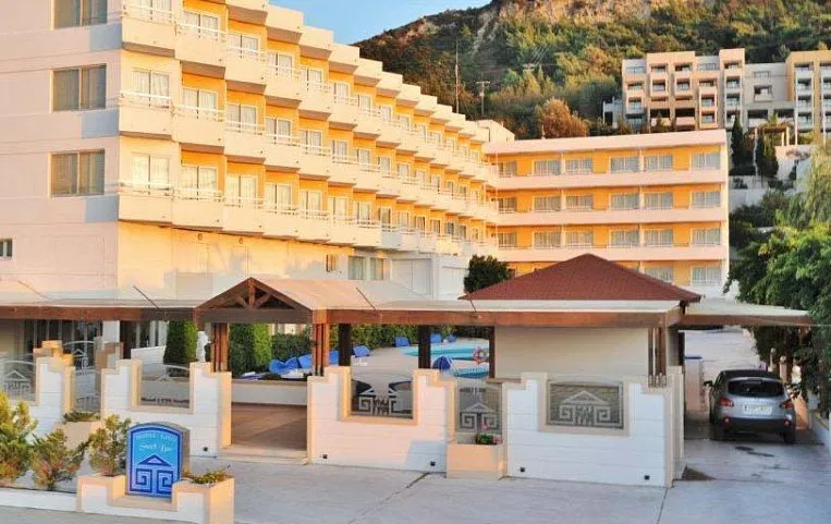 Lito Hotel 3*