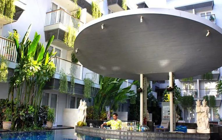 Eden Hotel Kuta 4*