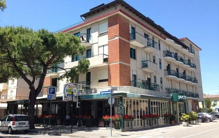 Harrys Hotel 3*