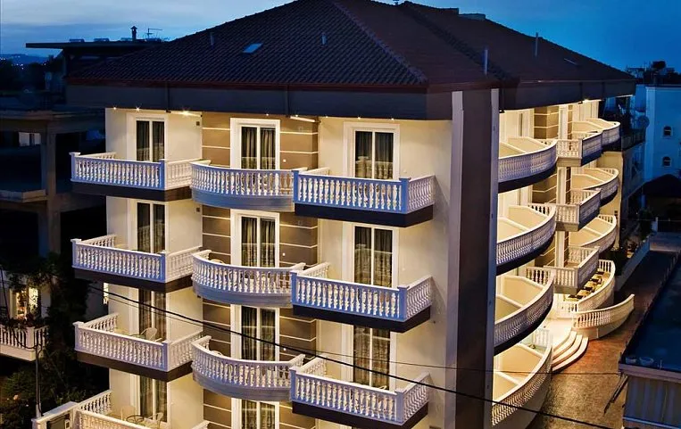 RG Status Hotel 2*