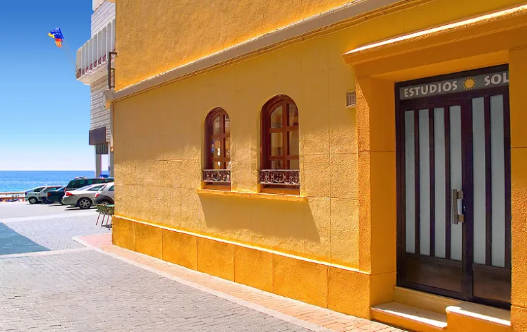 RH Estudios Sol 2*