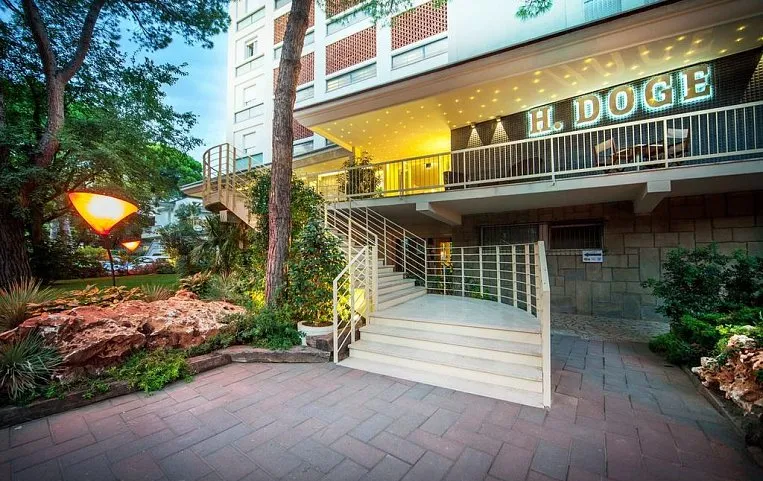 Doge Hotel 4*
