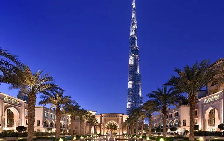 Palace Downtown 5*