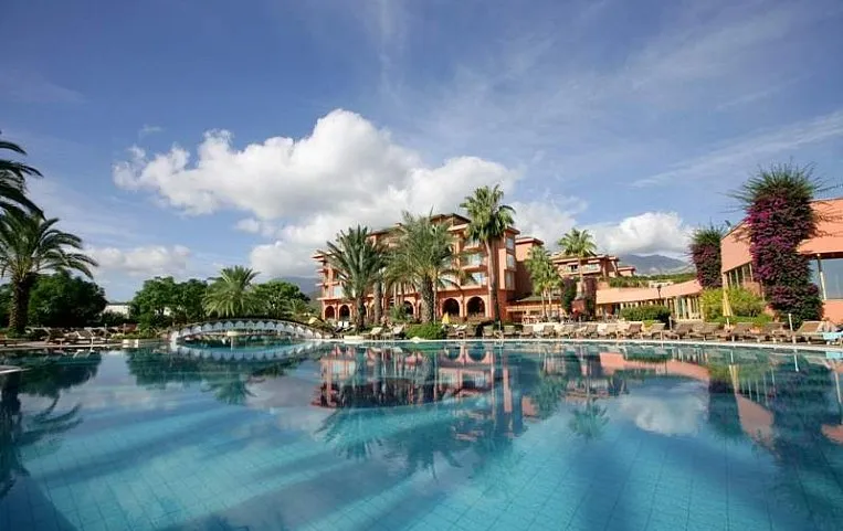 Fantasia De Luxe Hotel 5*