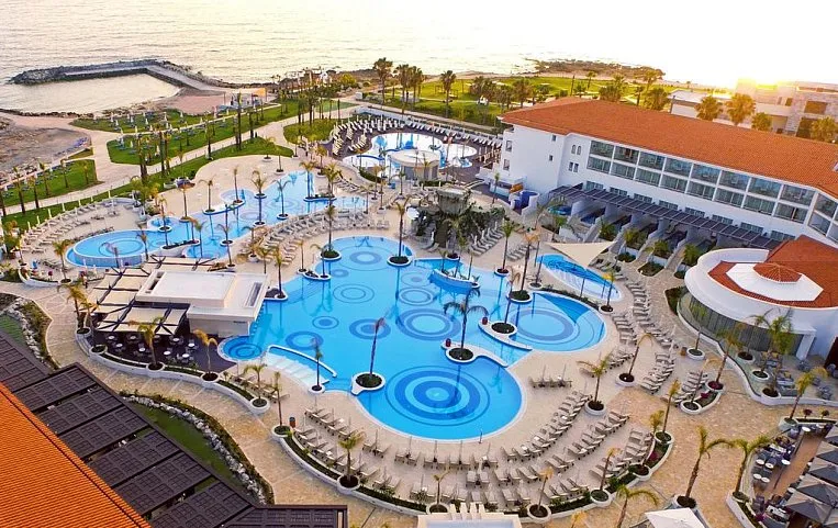 Olympic Lagoon Resort 5*