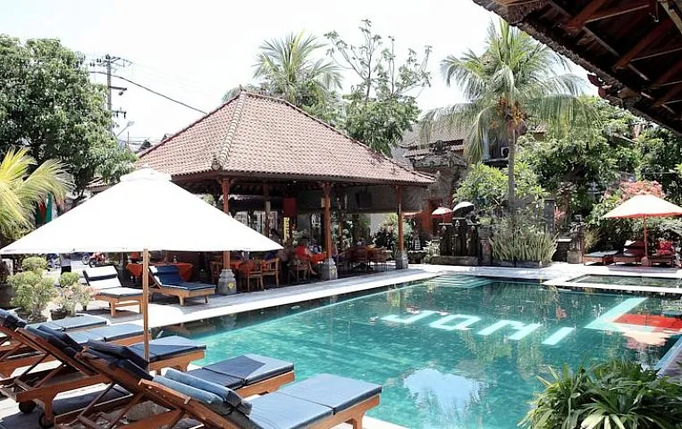 Legian Village 3*