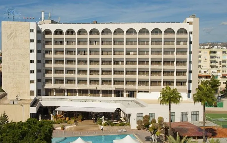Ajax Hotel 4*
