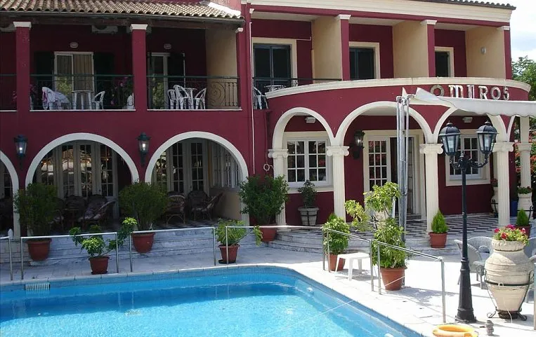 Omiros Hotel 2*