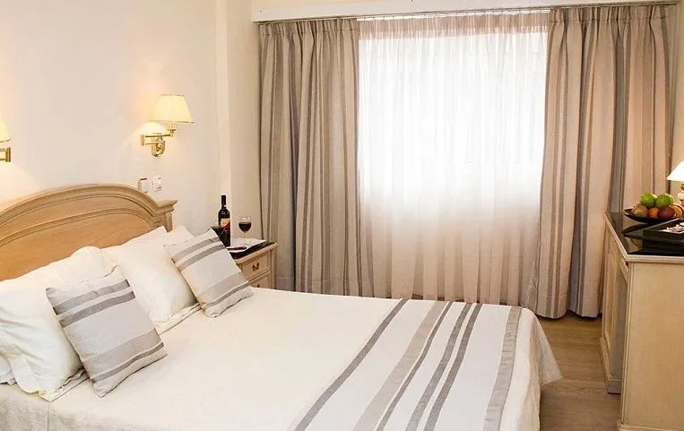 Hellinis Hotel 2*