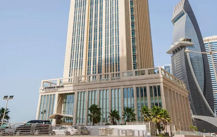 Wyndham Grand Doha West Bay Beach 5*