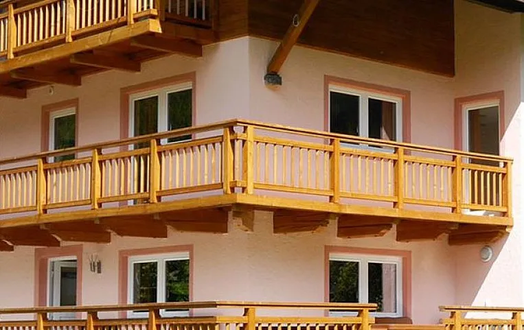 Gurschi Ferienhaus 3*