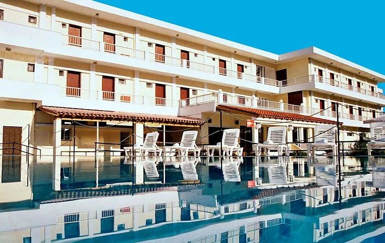 Prassino Nissi Hotel 2*
