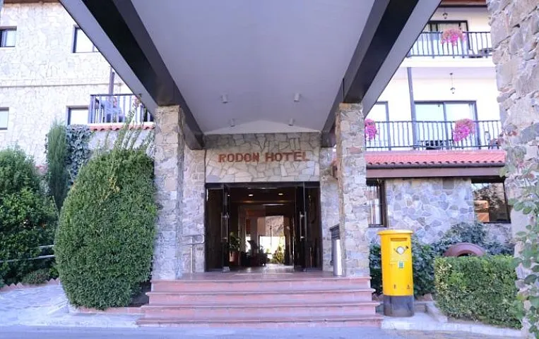 Rodon 3*