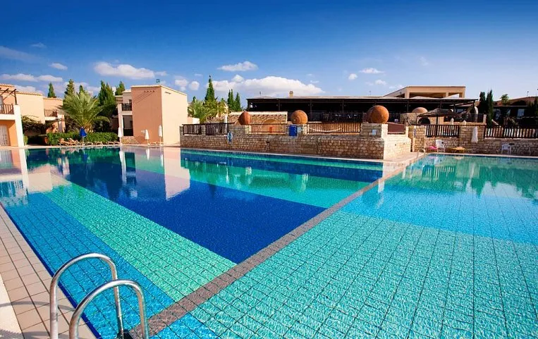 Akteon Holiday Village HV