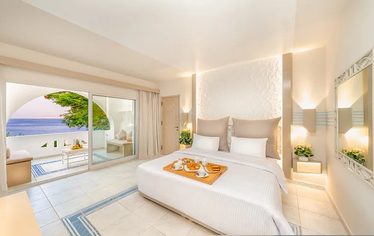 Domina Coral Bay Aquamarine Deluxe Beach 5*
