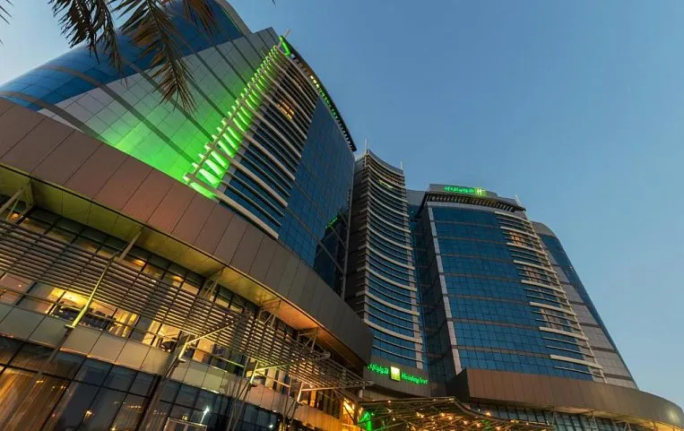 Holiday Inn Abu Dhabi 4*