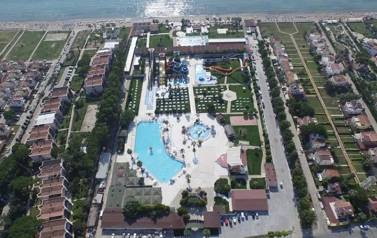 Risus Aqua Beach Resort 3*