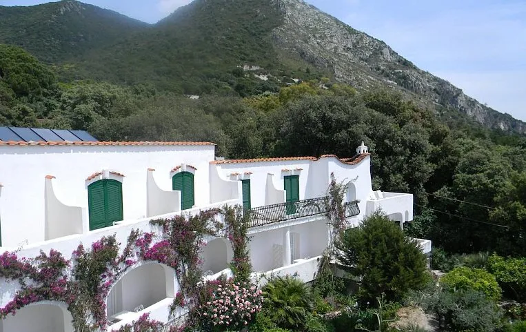 Punta Rossa 4*