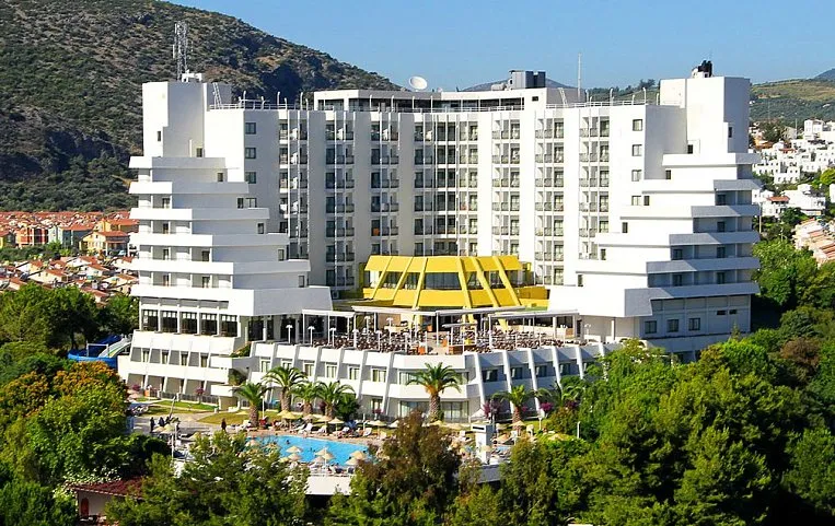 Blue Vista Hill Hotel 5*